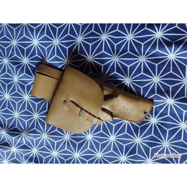 Holster cuir
