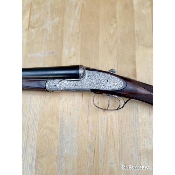 Trs Beau Fusil Ferlib (Fabriqu par Beretta)  Platines - Cal. 12/70, superbe bois vernis au tampon