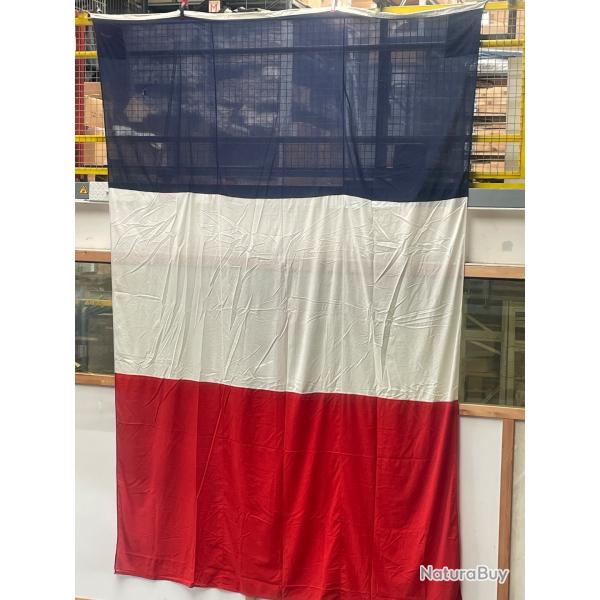 �tendard fran�ais grand format 3x4m