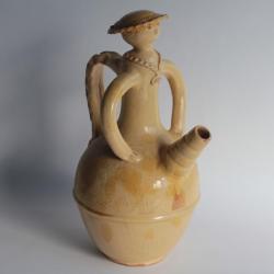Grande cruche figurative terre vernissée Poterie Cliousclat Art populaire