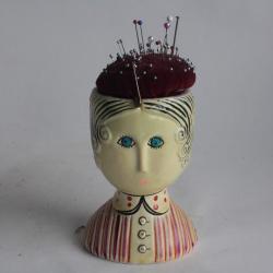 Pique aiguilles vintage composition J.Lüber Suisse