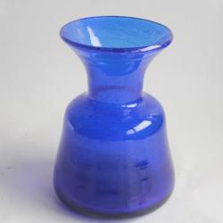 Vase verre bleu Skerfe-Nilsson Uppsala Suède design