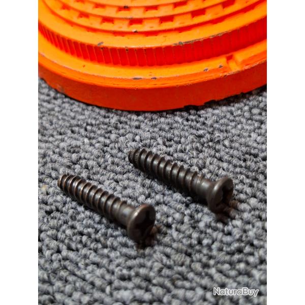 REMINGTON 1100 - Cal12 - Pi�ce  - Vis pour Plaque couche