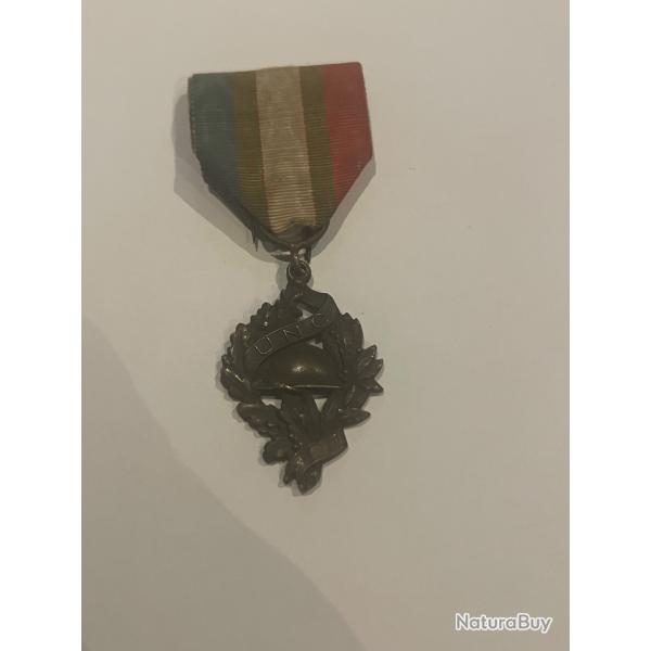 M�daille fran�aise militaire UNC WW2 WW1