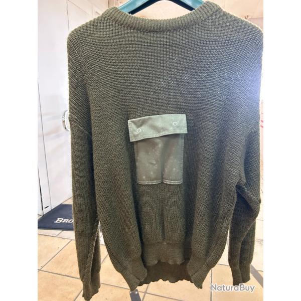 pull poche a l'avant