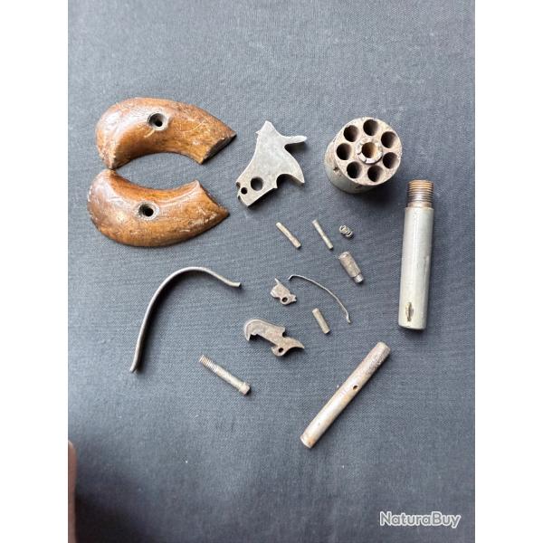 PI�CES D�TACH�ES POUR REVOLVER DEFENDER 88 calibre 22