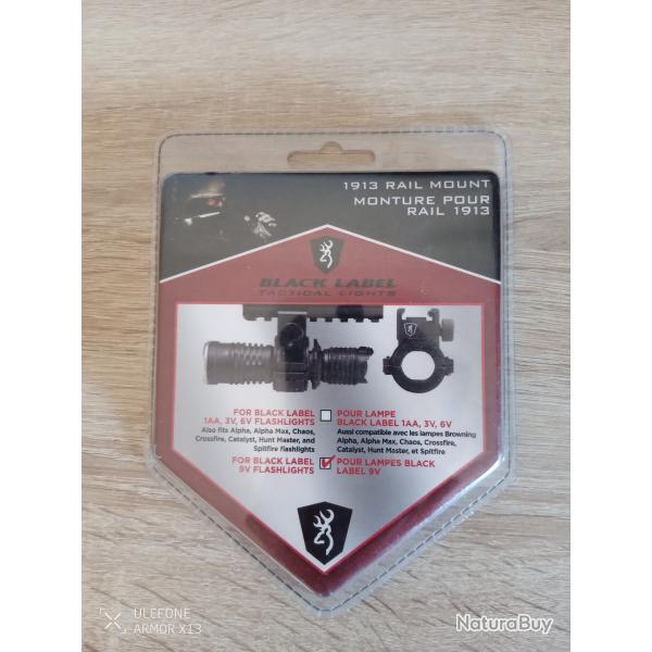 Collier de fixation sur rails pour lampe tactique