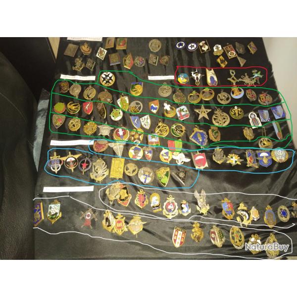 vend insignes militaires de collection a l unite