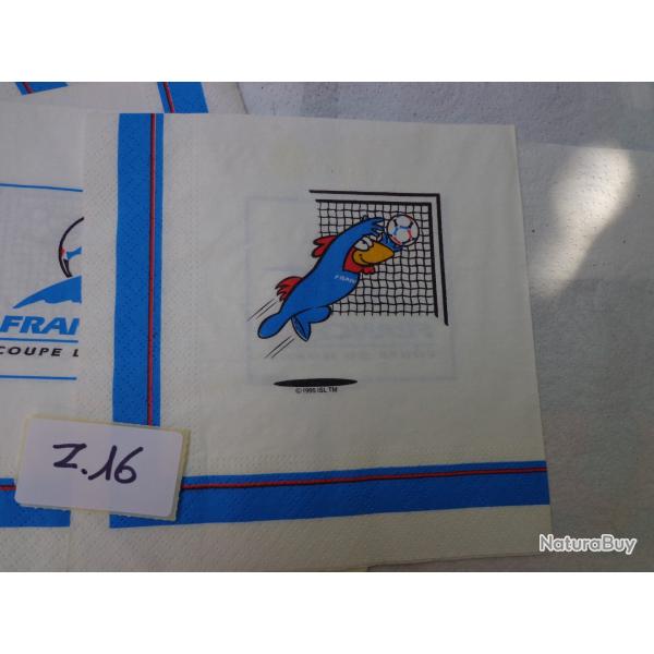 LOT DE QUATRE SERVIETTES PAPIERS COUPE DU MONDE FRANCE 1998 - Z16