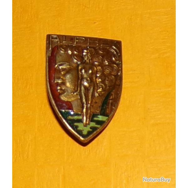 ALPHEE, (1/Pl. 35) �mail, dos grenu, fond marron , FABRICANT A.AUGIS LYON  ,  HOMOLOGATION  SANS  ,