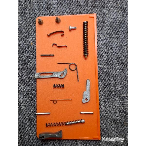 EIG mod�le EXPRESS 7 - Pi�ces ( Lot complet n� 1)