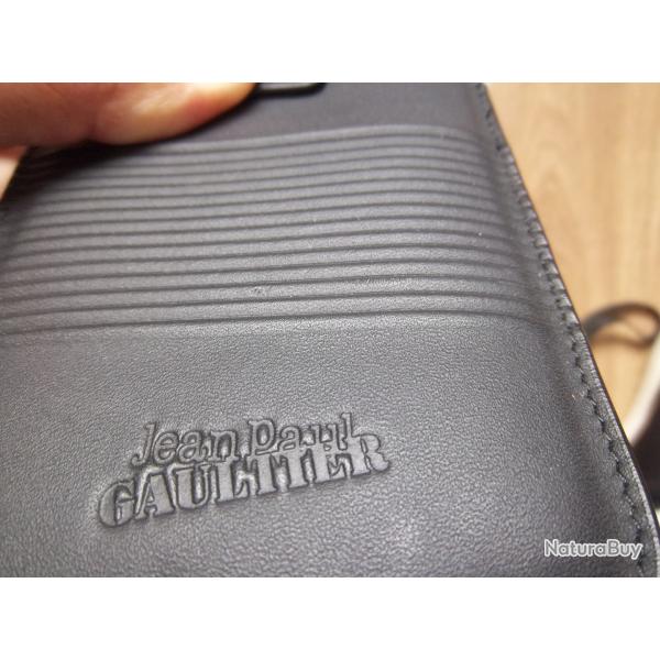 pochette cuir Jean Paul Gaultier