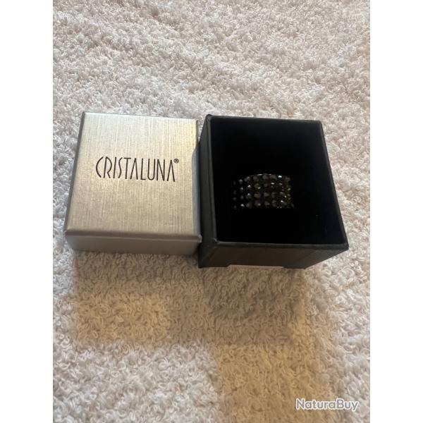 Bague cristaluna vera acrylique noir swarovski jet hematite 101 109 86