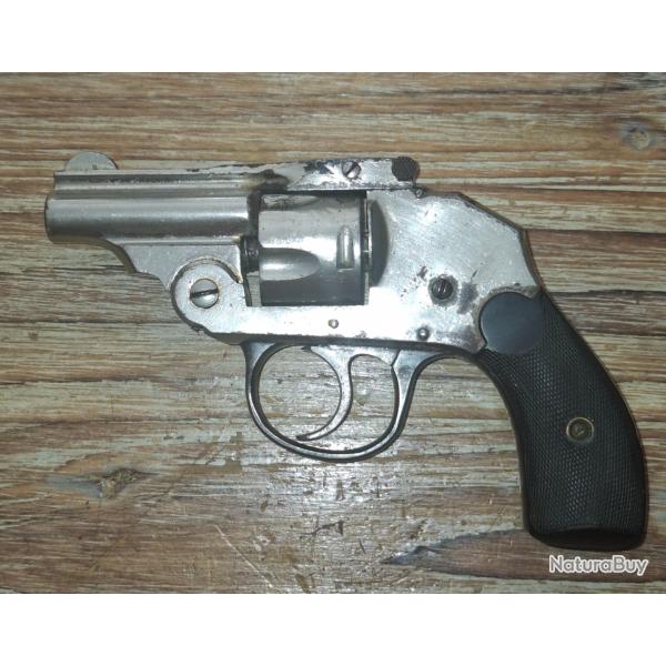 Revolver Iver Johnson Arms Hammerless 32S&W