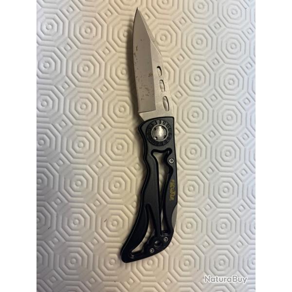 Couteau de poche manche squelette stanley Mise  prix 1 euro sans rserve.