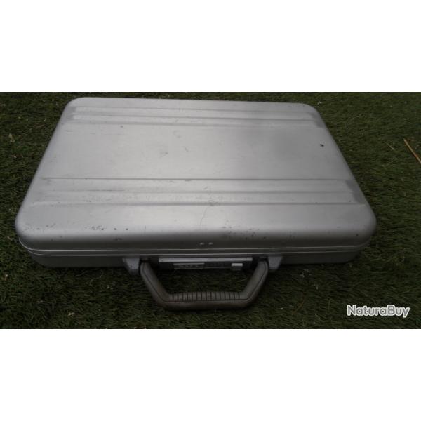 mallette Halliburton