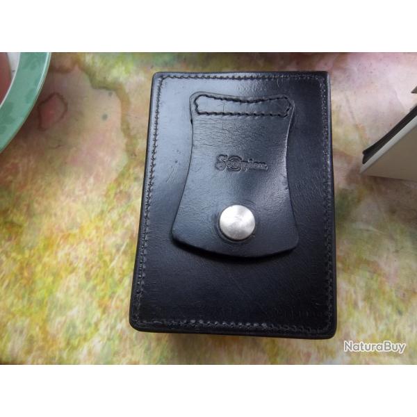 �tui porte chargeur Scorpion �quipement