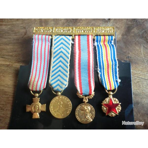 m�daille barette reduction