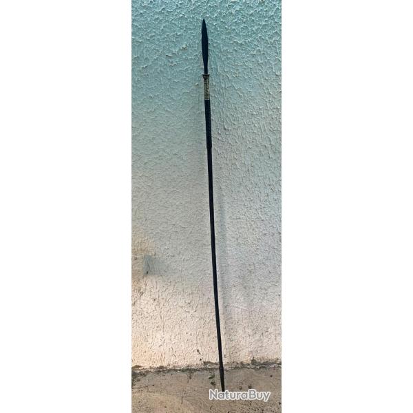 ANCIENNE ET RARE LANCE INDONESIENNE DU XIX� POUR COLLECTION ASIE , BORNEO, SUMATRA, DAYAK