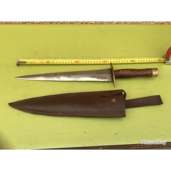 VENDU PAR LE-CUIRASSIER TRES GRAND POIGNARD  AVEC SOLIDE FOURREAU CUIR