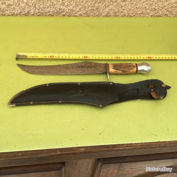 VENDU PAR LE-CUIRASSIER TRES BEAU POIGNARD BUFFALO HUNTER AVEC FOURREAU CUIR MANCHE CORNE