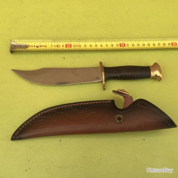 VENDU PAR LE-CUIRASSIER BEAU POIGNARD FOURREAU CUIR MANCHE RONDELLES DE CUIR