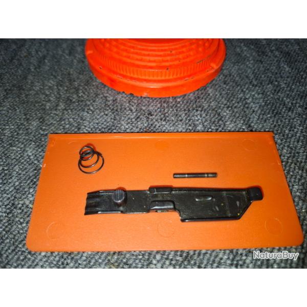 BENELLI 121 - Cal 12 - Pi�ce - Verrou de culasse