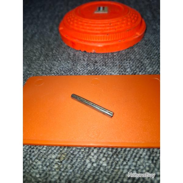 BENELLI 121 - Cal 12 - Pi�ce - Axe de sous garde