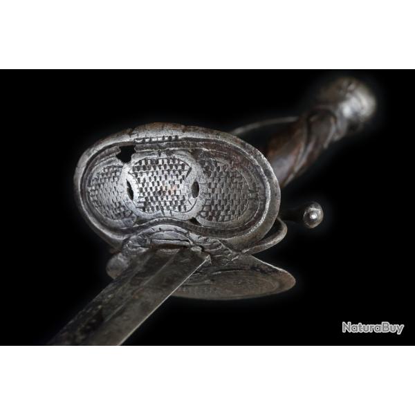 N27 - Longue pe XVIIe inscrite INRI MARIA