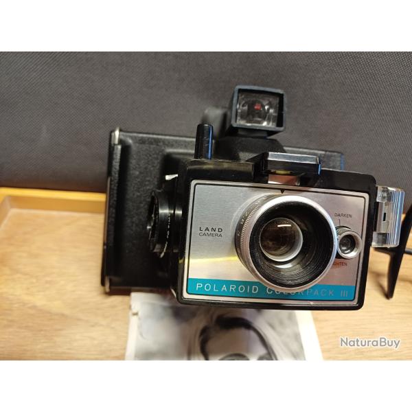 Ancien appareil photo POLAROID COLORPACK III Land Camera - complet et en tr�s bon �tat
