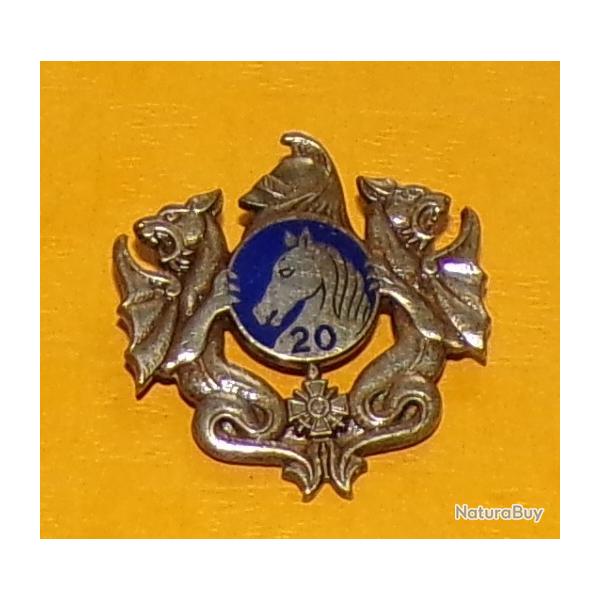 20� R�giment de Dragons, �mail, dos guilloch� irr�gulier , dragons tenant un rond bleu � une t�te de