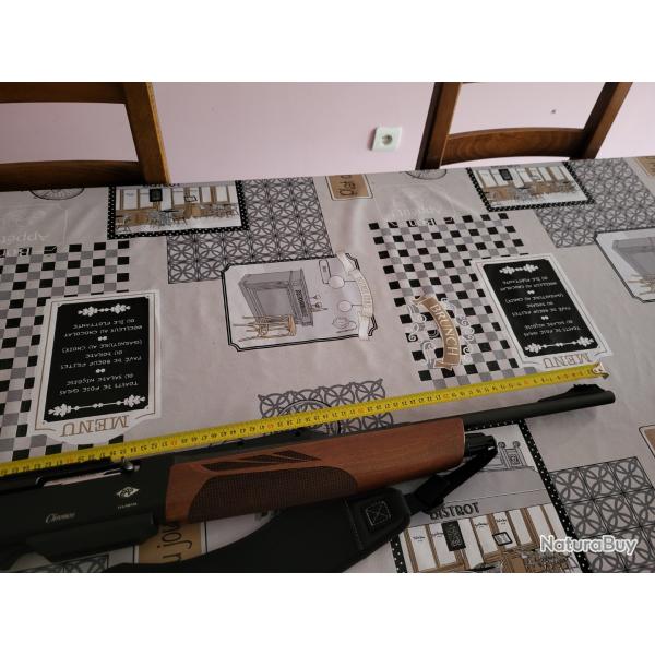 Vend carabine 30 06 Pietta trs peu servi trs bonne tat comme neuf plus 1boite et demi de balles .