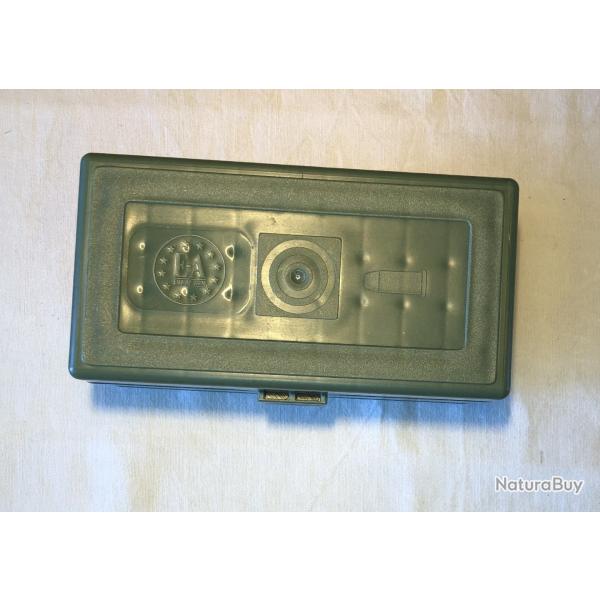 VENDS 2 BOITES DE RANGEMENT MUNITION 9mm - 45 LC