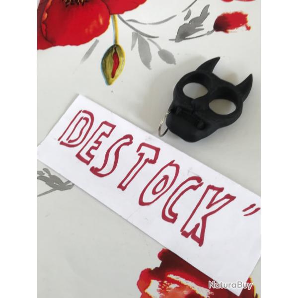 Porte cl�s ��t�te de chat�� self d�fense