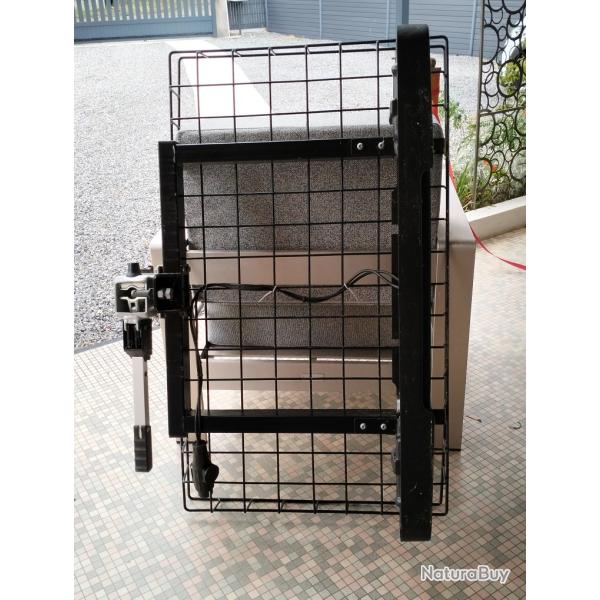 A vendre panier de transport sur attelage (gibier, colis, valise etc...)