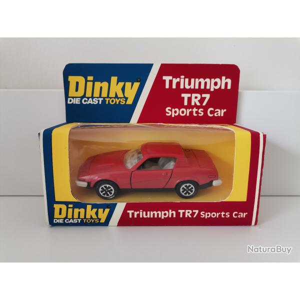 Dinky Toys Triumph TR7 Sports Car r�f�rence 211 avec boite