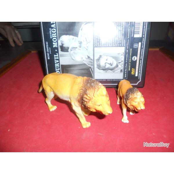lions miniatures en pvc diffrentes tailles lot de2