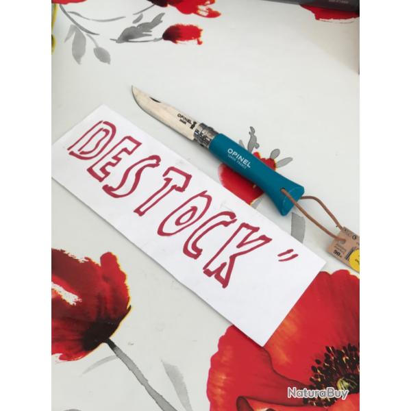 Opinel ��le baroudeur�� bleu num�ro 6