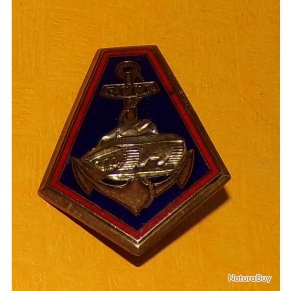 R�giment Colonial de Chasseurs de Chars, fixation �pingle(ANC) pentagone bleu liser� de rouge, � une