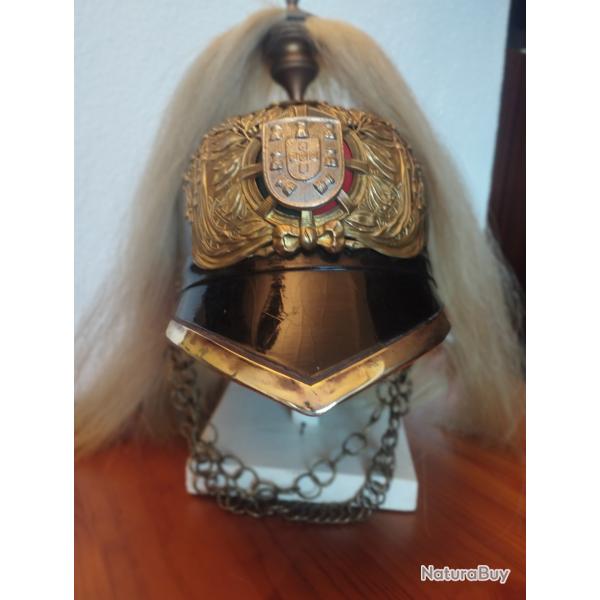 Casque de Officier de  cavalerie de la Garde Nationale Rpublicaine Portugaise " Pickelhaube"