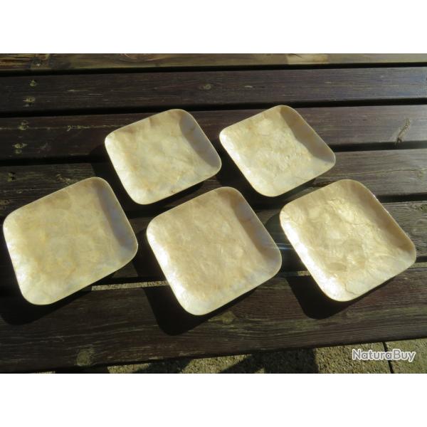 Ensemble en nacre Capiz des PHILIPPINES de cinq assiettes de forme carr (Vers 1960-70)