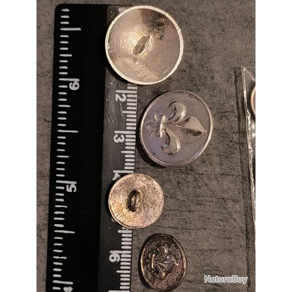 BOUTONS QU�BEC EN �TAIN