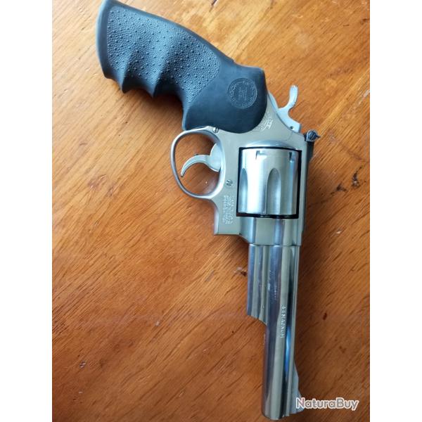 Revolver smith & wesson 629 44 mag