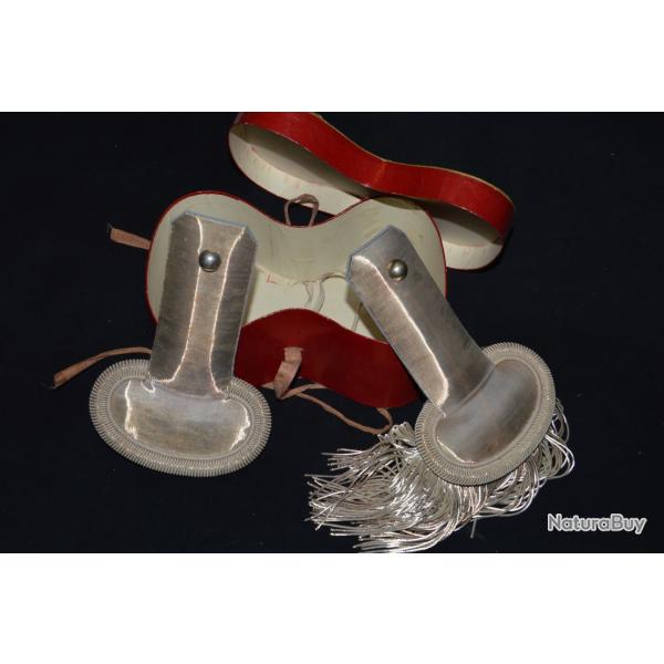 EPAULETTES OFFICIER HUSSARD /CHASSEUR A CHEVAL / CHASSEUR D'AFRIQUE-TUNIQUE CAVALERIE GUERRE 1914/18