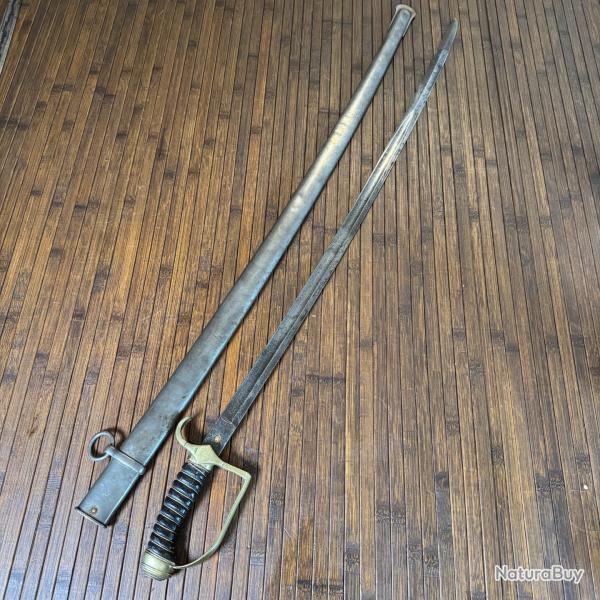 SABRE DE CAVALERIE ANGLAIS LAME GRAV�E REGINA VICTORIA