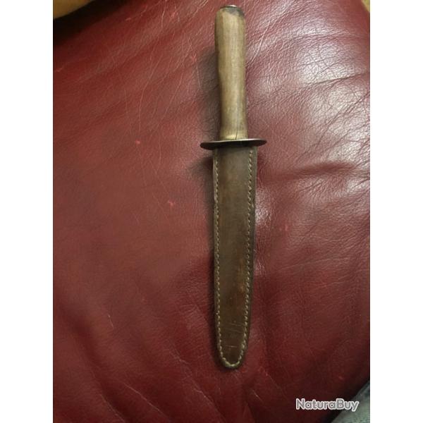 Poignard de trancher : premier guerre mondiale Excellent �tat, lame nickel etui