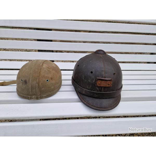 Casque motocycliste et casque parachutiste