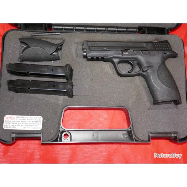 Pistolet S&W M&P 9 en 9x19mm complet avec sa mallette et son second chargeur