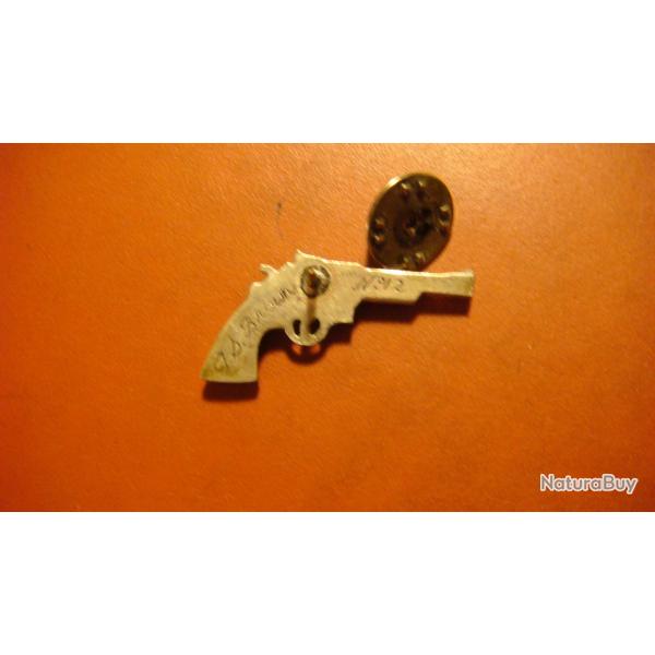 PIN'S revolver N�12 j.s .Brown