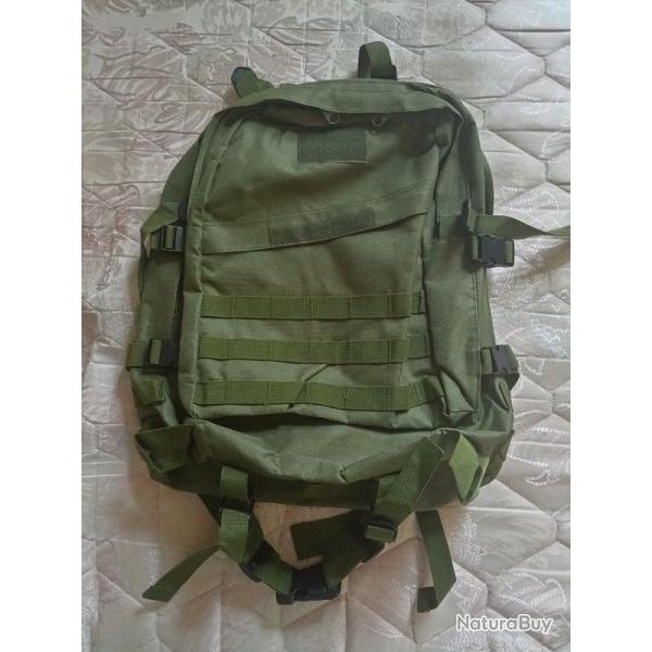 Sac � dos 31 l militaire �tat neuf